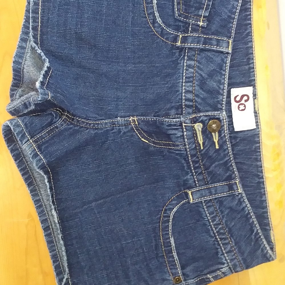 Juniors So denim shorts size 7